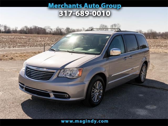 2014 Chrysler Town & Country (CC-1450382) for sale in Cicero, Indiana