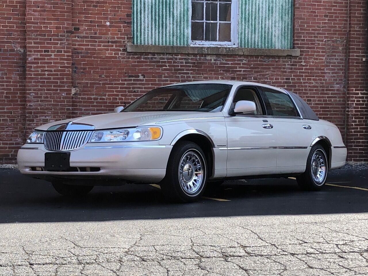 2001 Lincoln Town Car for Sale ClassicCars CC 1461932