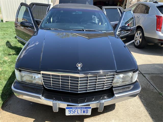 1995 Cadillac Fleetwood Brougham (CC-1466193) for sale in Redford, Michigan