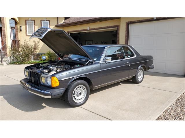 1985 Mercedes-Benz 300CD (CC-1467568) for sale in Medicine Hat, Alberta