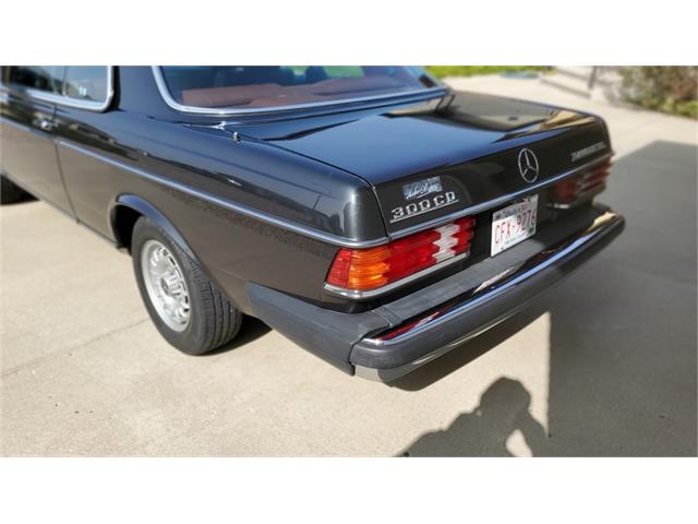 1985 Mercedes-Benz 300CD (CC-1467568) for sale in Medicine Hat, Alberta