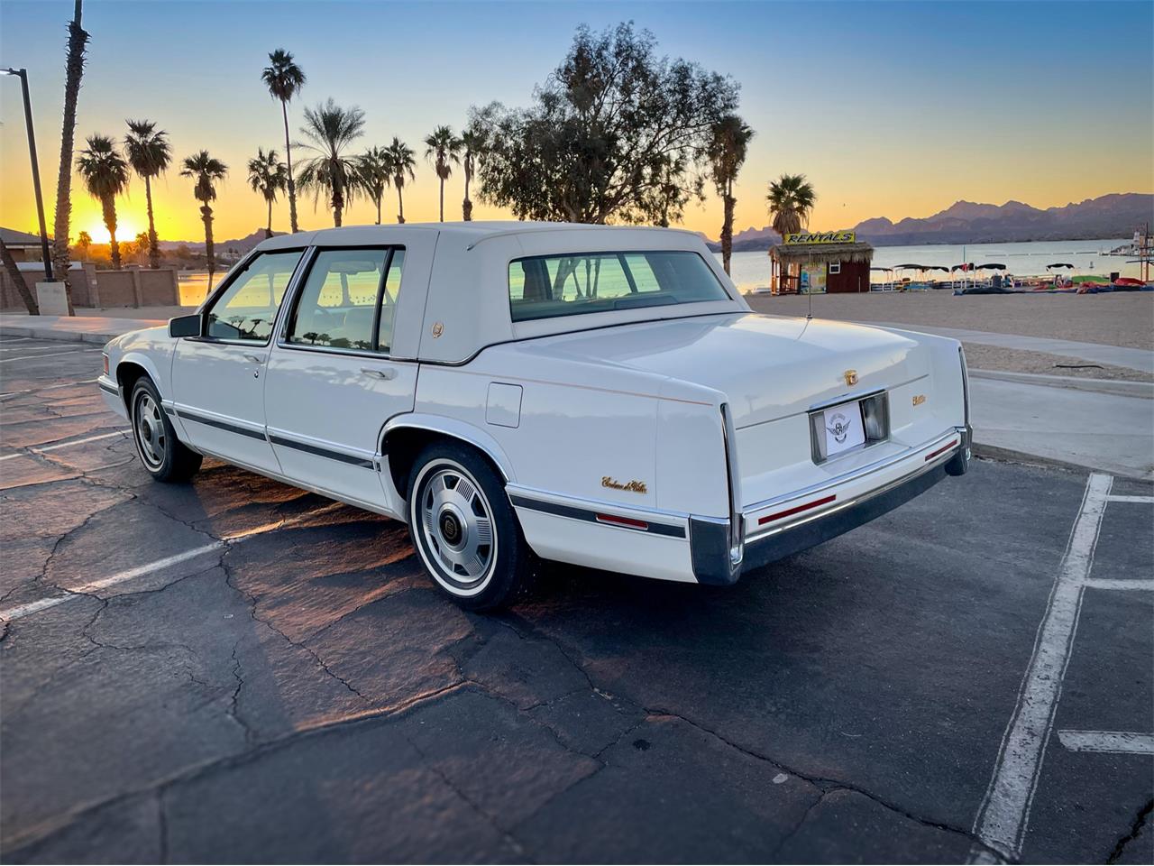 25838270-1993-cadillac-sedan-