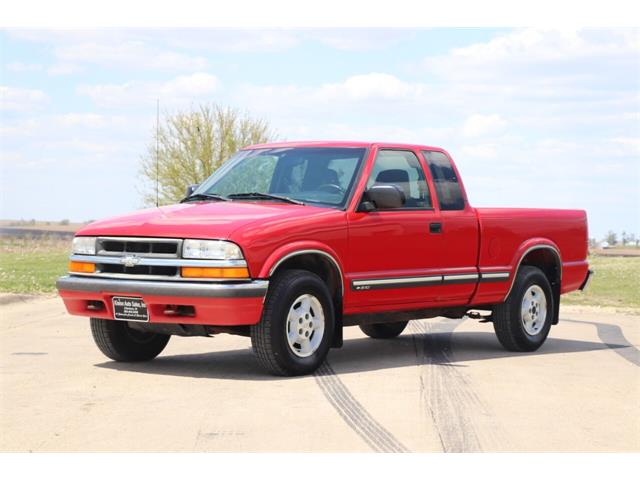 2000 Chevrolet S10 (CC-1474783) for sale in Clarence, Iowa