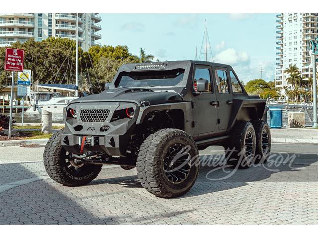 Aroldis Chapman Buys A Big Boy Kevlar-Wrapped 6X6 Jeep – OutKick