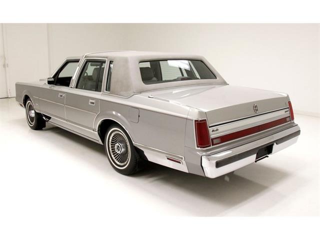 1988 Lincoln Town Car for Sale ClassicCars CC 1483439