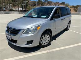 2010 Volkswagen Routan (CC-1487541) for sale in Thousand Oaks, California