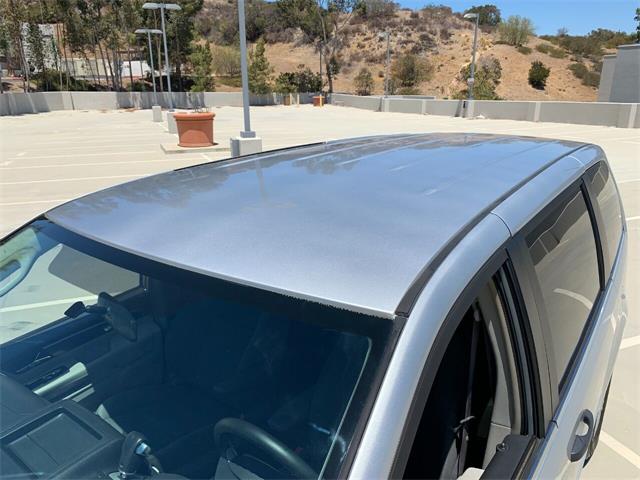 2010 Volkswagen Routan (CC-1487541) for sale in Thousand Oaks, California