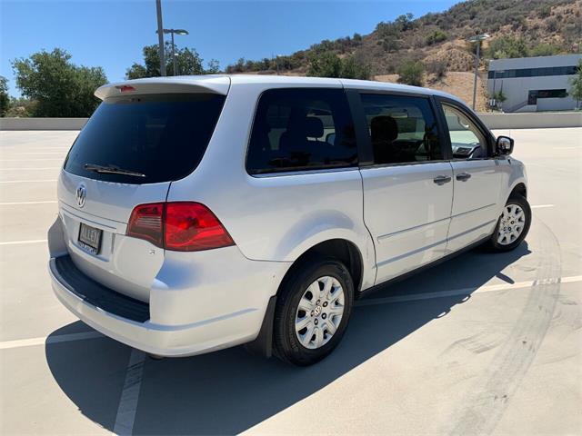 2010 Volkswagen Routan (CC-1487541) for sale in Thousand Oaks, California