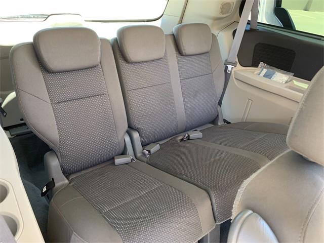 2010 Volkswagen Routan (CC-1487541) for sale in Thousand Oaks, California