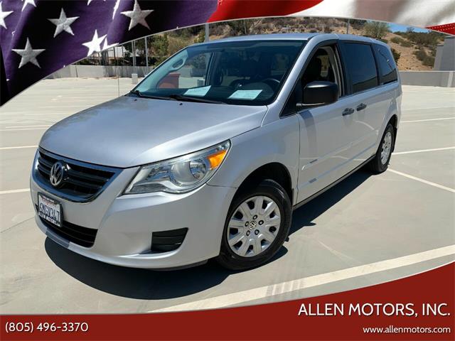 2010 Volkswagen Routan (CC-1487541) for sale in Thousand Oaks, California