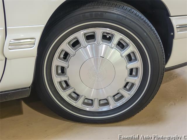 1997 Cadillac DeVille (CC-1492458) for sale in Downers Grove, Illinois