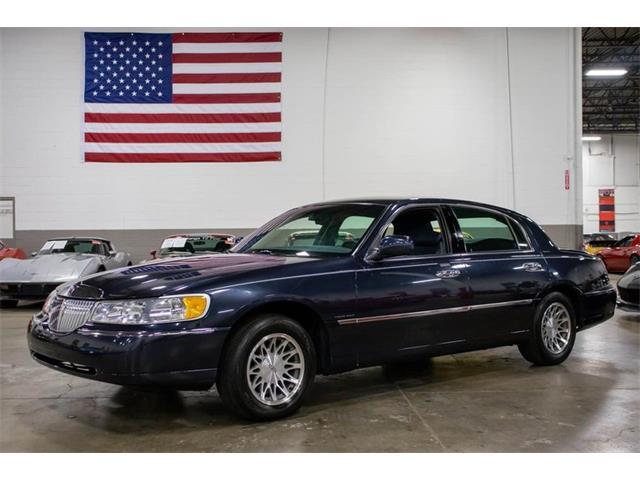 2000 Lincoln Town Car (CC-1507360) for sale in Kentwood, Michigan