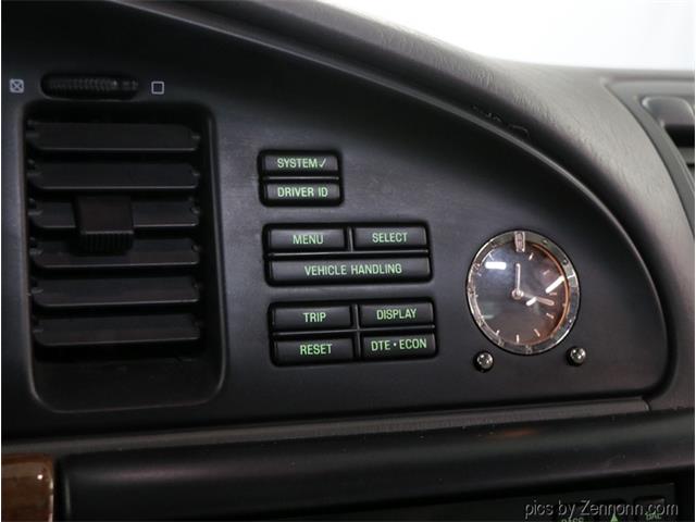 2000 Lincoln Continental (CC-1507732) for sale in Addison, Illinois
