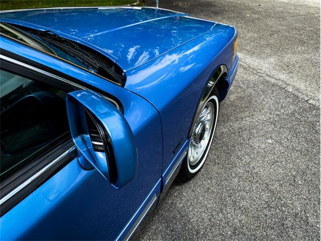 1995 Lincoln Town Car (CC-1515517) for sale in Saratoga Springs, New York