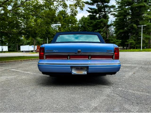 1995 Lincoln Town Car (CC-1515517) for sale in Saratoga Springs, New York