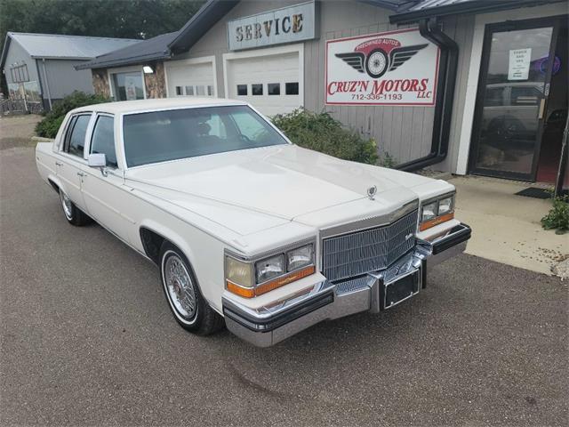 1986 Cadillac Fleetwood Brougham (CC-1531945) for sale in Spirit Lake, Iowa