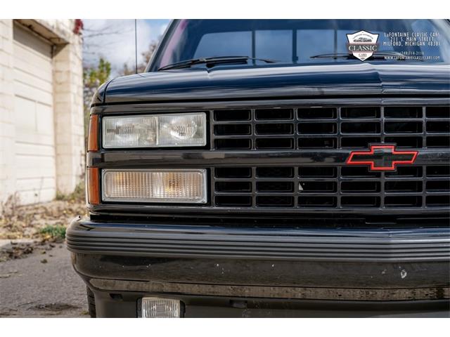 1990 Chevrolet 1500 (CC-1537312) for sale in Milford, Michigan
