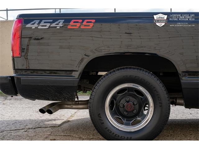 1990 Chevrolet 1500 (CC-1537312) for sale in Milford, Michigan