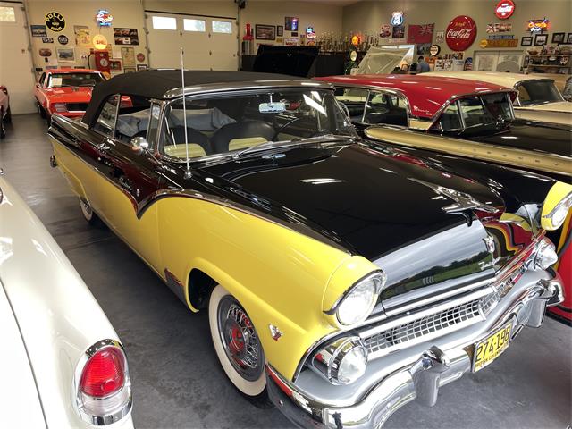 1955 Ford Fairlane Sunliner (CC-1538053) for sale in Abbotsford , British Columbia