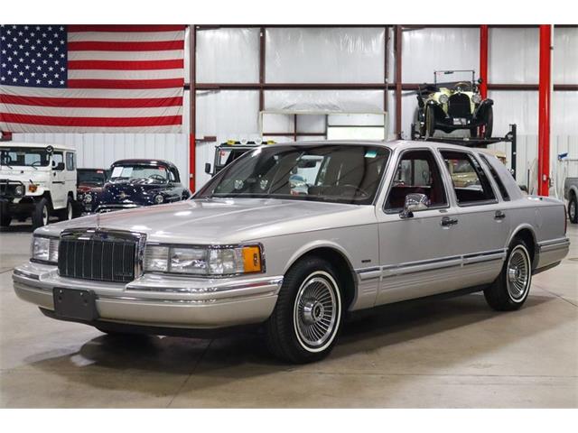 1992 Lincoln Town Car (CC-1539143) for sale in Kentwood, Michigan
