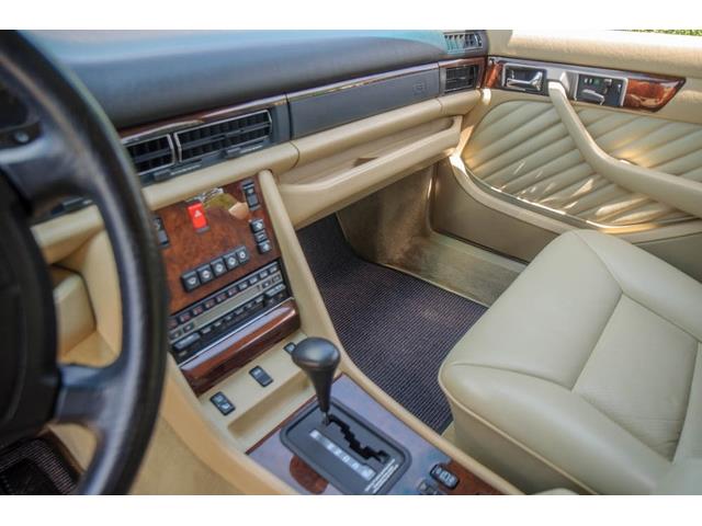 1991 Mercedes-Benz 560 (CC-1540345) for sale in St. Louis, Missouri