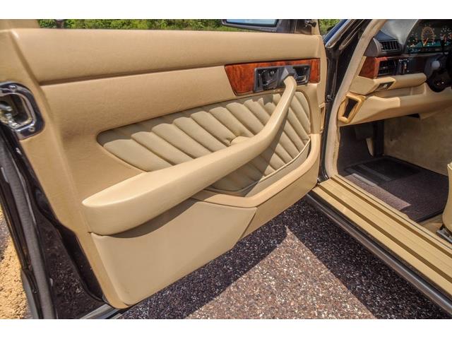 1991 Mercedes-Benz 560 (CC-1540345) for sale in St. Louis, Missouri