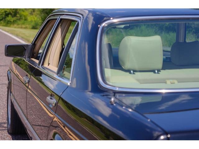 1991 Mercedes-Benz 560 (CC-1540345) for sale in St. Louis, Missouri