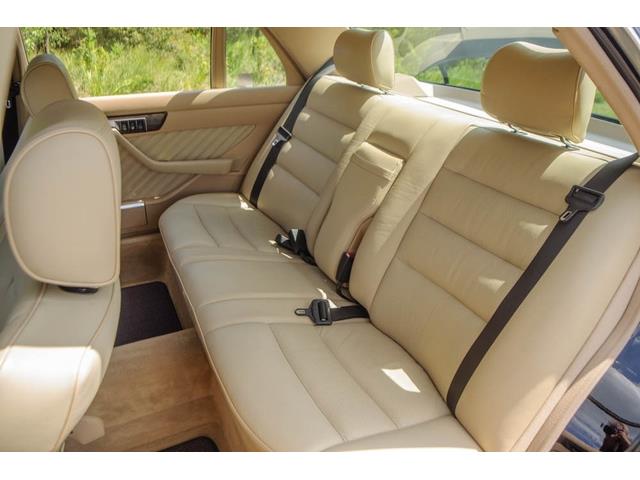 1991 Mercedes-Benz 560 (CC-1540345) for sale in St. Louis, Missouri