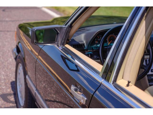 1991 Mercedes-Benz 560 (CC-1540345) for sale in St. Louis, Missouri