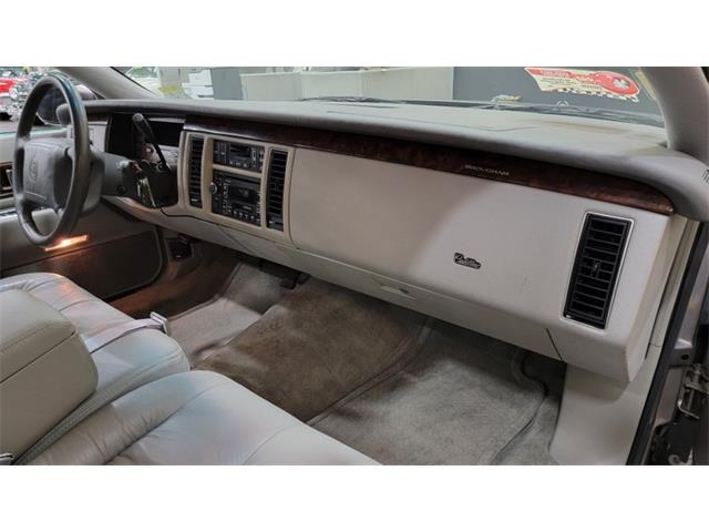 1996 Cadillac Fleetwood (CC-1547841) for sale in Mankato, Minnesota