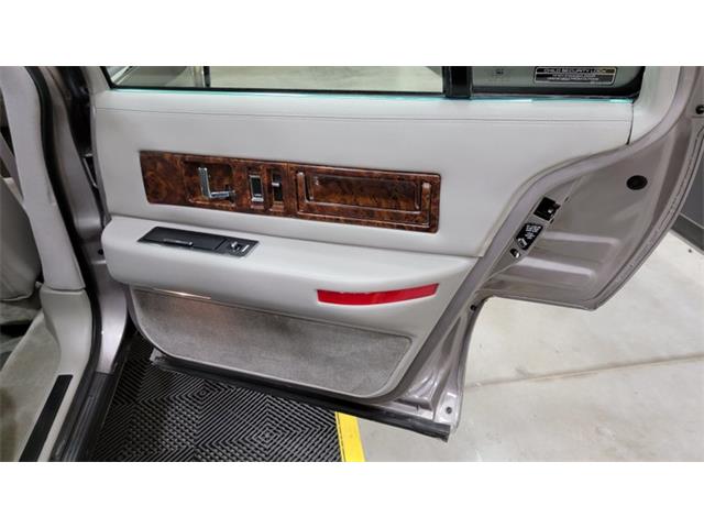 1996 Cadillac Fleetwood (CC-1547841) for sale in Mankato, Minnesota
