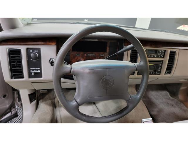 1996 Cadillac Fleetwood (CC-1547841) for sale in Mankato, Minnesota