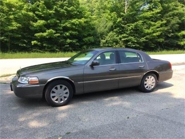 2004 Lincoln Town Car (CC-1551710) for sale in Cadillac, Michigan
