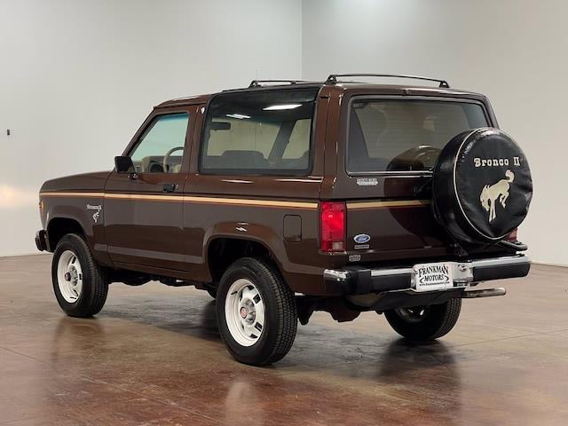 Dreamsicle: 1987 Ford Bronco II