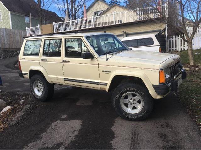 1987 Jeep Cherokee (CC-1555171) for sale in Cadillac, Michigan