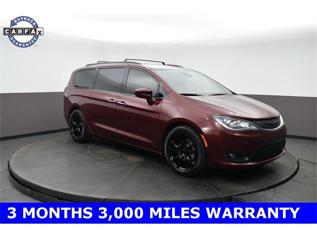 2017 Chrysler Pacifica (CC-1559892) for sale in Highland Park, Illinois