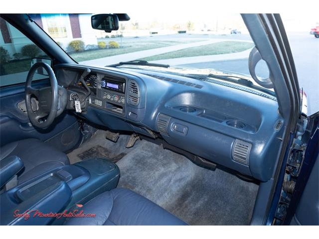 1996 Chevrolet Suburban (CC-1565368) for sale in Lenoir City, Tennessee