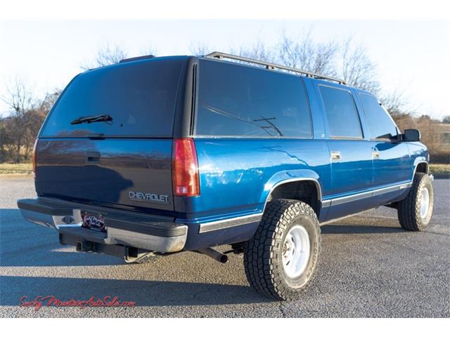 1996 Chevrolet Suburban (CC-1565368) for sale in Lenoir City, Tennessee