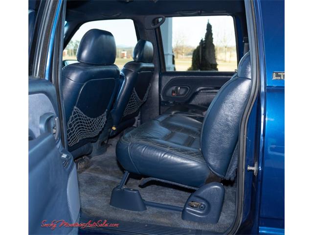 1996 Chevrolet Suburban (CC-1565368) for sale in Lenoir City, Tennessee