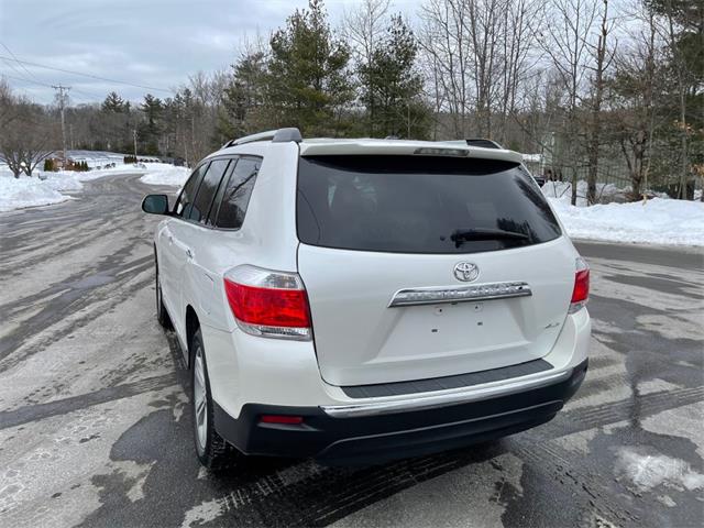2013 Toyota Highlander (CC-1565671) for sale in Upton, Massachusetts
