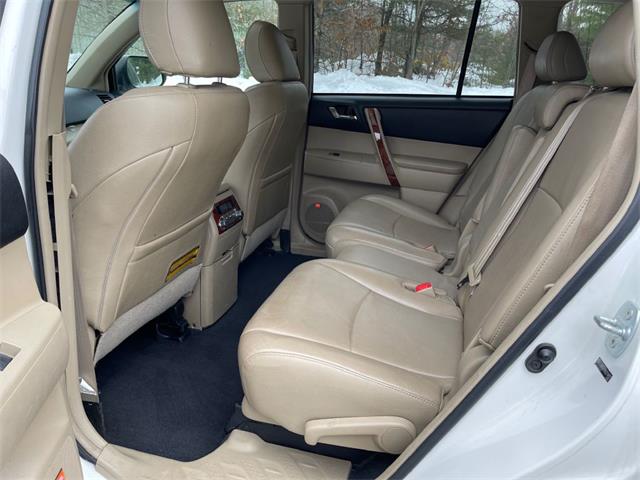 2013 Toyota Highlander (CC-1565671) for sale in Upton, Massachusetts