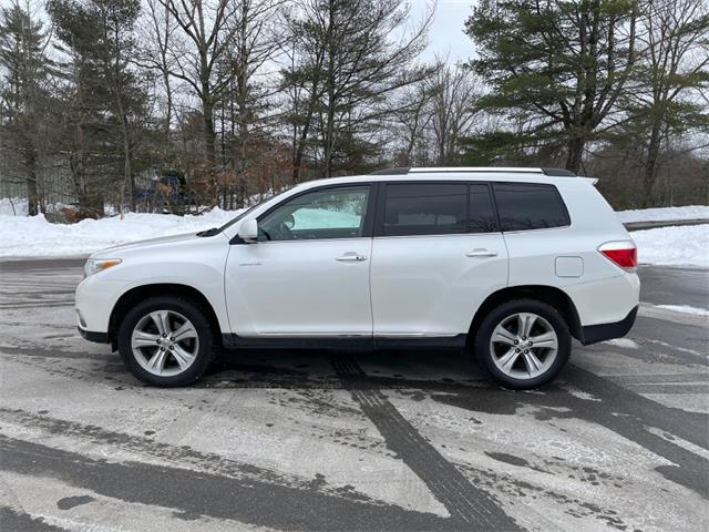 2013 Toyota Highlander (CC-1565671) for sale in Upton, Massachusetts
