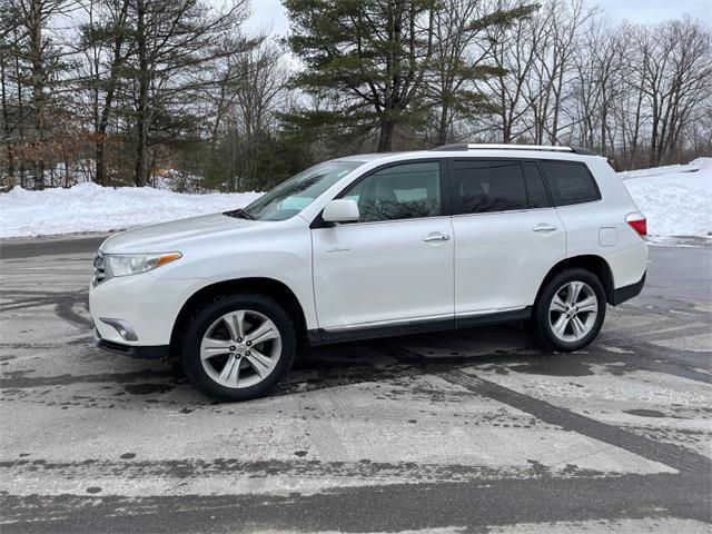 2013 Toyota Highlander (CC-1565671) for sale in Upton, Massachusetts