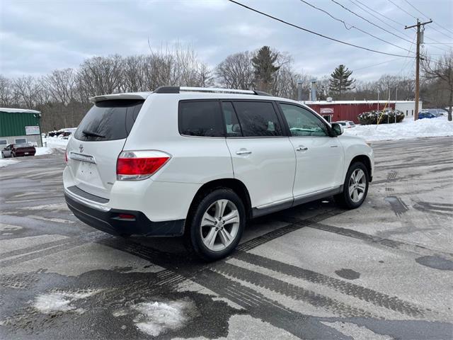 2013 Toyota Highlander (CC-1565671) for sale in Upton, Massachusetts