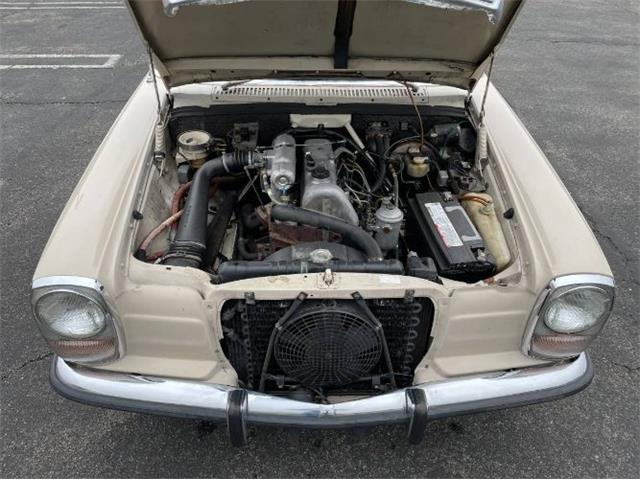 1972 Mercedes-Benz 220 (CC-1567143) for sale in Cadillac, Michigan