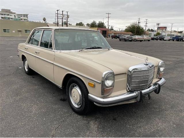 1972 Mercedes-Benz 220 (CC-1567143) for sale in Cadillac, Michigan