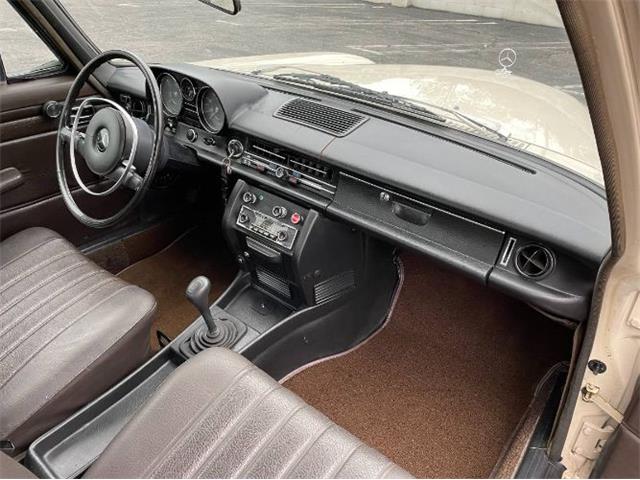 1972 Mercedes-Benz 220 (CC-1567143) for sale in Cadillac, Michigan