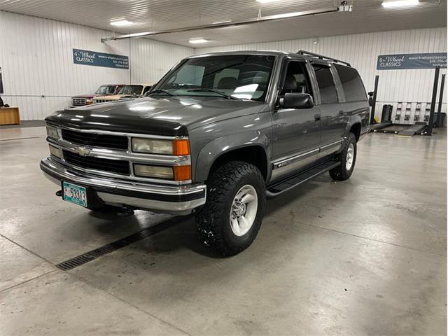 1999 Chevrolet Suburban (CC-1569996) for sale in Holland , Michigan