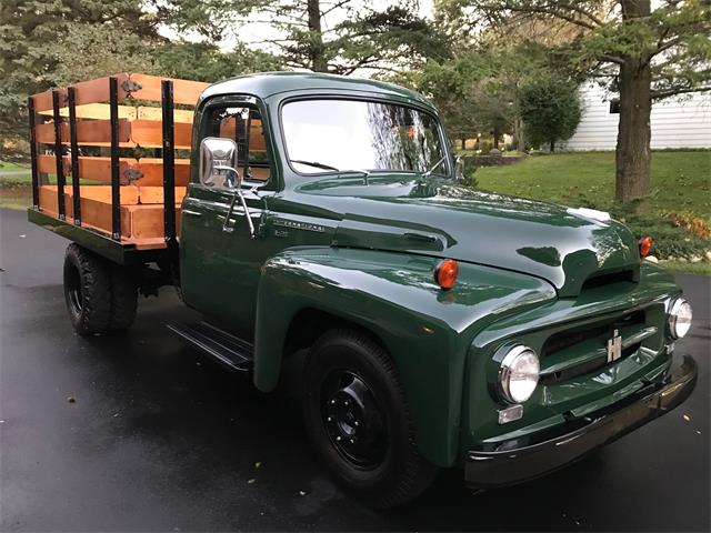 1955 International R130 (CC-1571993) for sale in Pewaukee , Wisconsin