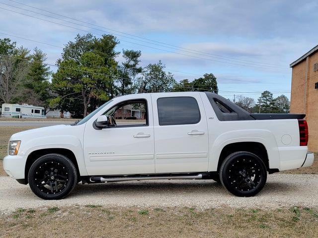 2010 Chevrolet Avalanche (CC-1575755) for sale in Hope Mills, North Carolina